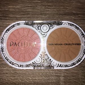 Vegan blush and bronzer duo